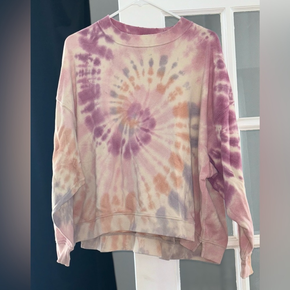 American eagle tie dye loose fit crewneck